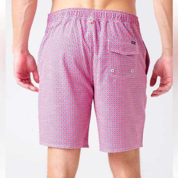JOHNNIE-O MEN'S KARRATHA BOARD SHORT. Size Medium. Red/Pink Blue Swim Shorts. - Picture 2 of 16